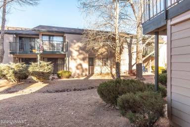 Main picture of Village at University Heights