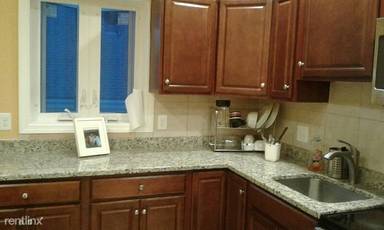 Main picture of 463 Eastern Ave