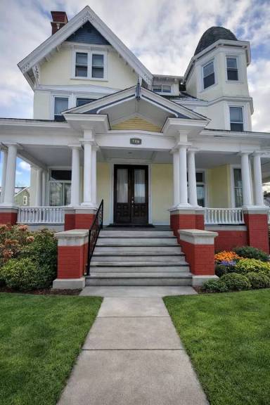 Main picture of 603 Grant St