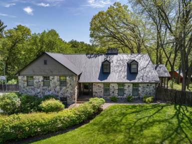 Main picture of 200 Windy Hill Rd