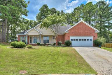 Main picture of 924 Prairie Cir