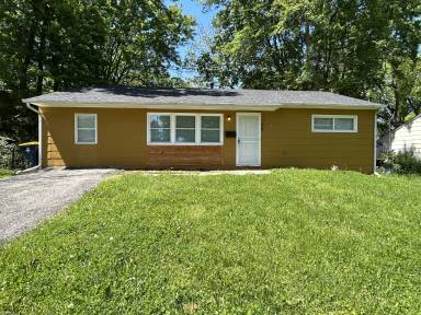 Main picture of 11218 Eastern Ave
