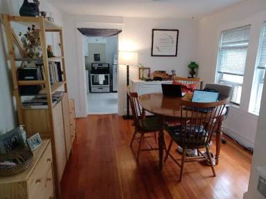 Main picture of 1095 Cambridge St