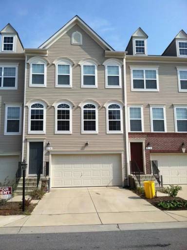 Main picture of 814 Oriole Ave
