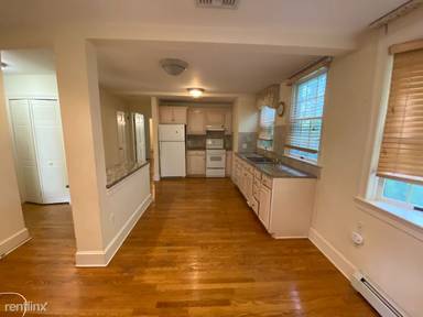Main picture of 437 N Highland Ave