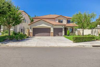 Main picture of 25755 Hood Way