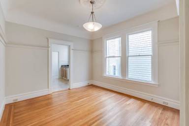 Main picture of 3400 Sacramento St