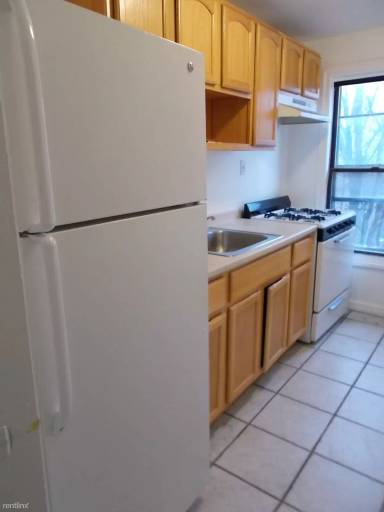 Main picture of 157 Monroe St