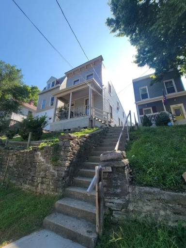 Main picture of 538 Grand Ave