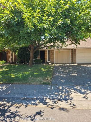 Main picture of 10885 Paiute Way