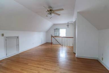 Main picture of 600 Airport Rd