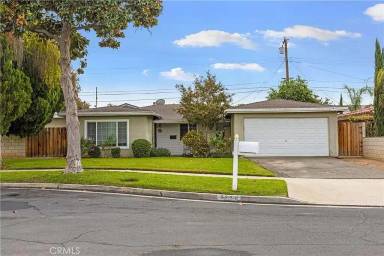 Main picture of 8228 Oakhurst Pl