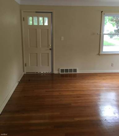 Main picture of 2024 Tuscola St