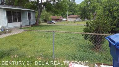 Main picture of 1005 Aaron St