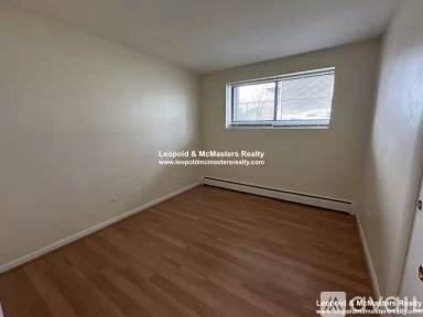 Main picture of 80 Litchfield St