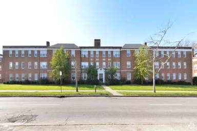 Main picture of 2830 Van Aken Blvd