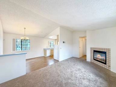 Main picture of 3957 32nd St