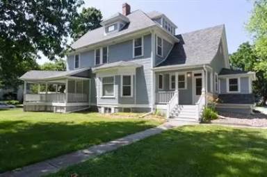Main picture of 702 Carroll Ave