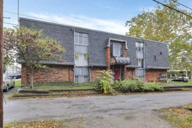 Main picture of 296 E 17th Ave