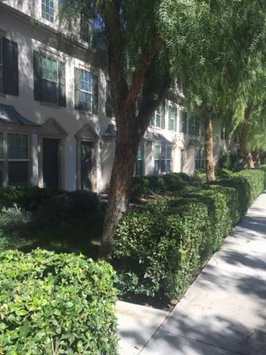 Main picture of 27026 Victoria Ln
