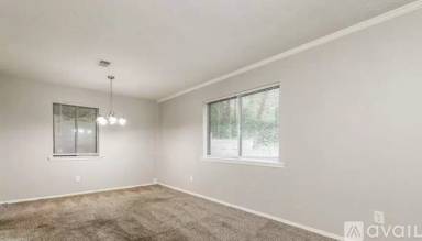 Main picture of 6010 Mallory Rd