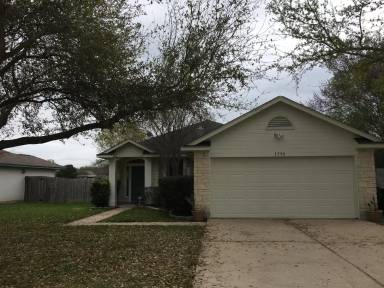 Main picture of 1590 Brandi Cir