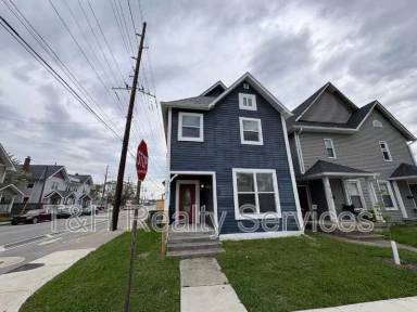 Main picture of 2161 Bellefontaine St