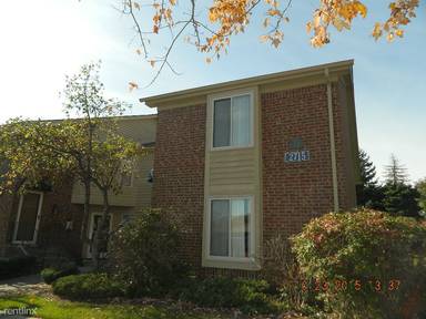 Main picture of 2715 Greenstone Blvd