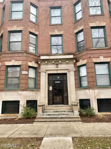 Main picture of 5608 S Michigan Ave