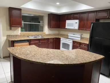 Main picture of 392 Beechwood Ln