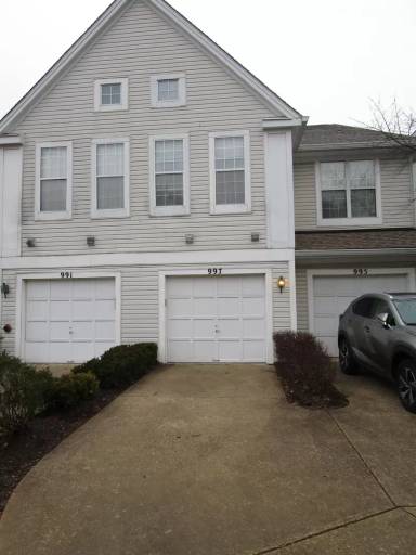 Main picture of 997 Hillside Lake Ter