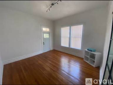 Main picture of 1609 S Pulaski St