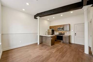 Main picture of 401 Martin St