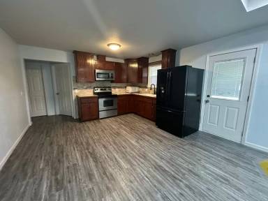 Main picture of 130 Damascus Rd