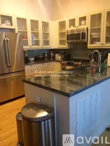 Main picture of 72 Hamilton St