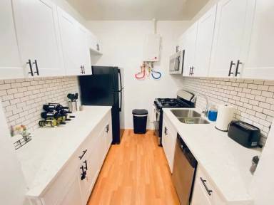 Main picture of 1414 Austin St