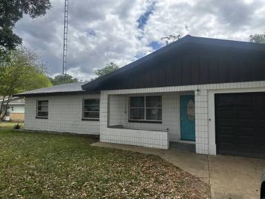 Main picture of 26 Lake Court Loop