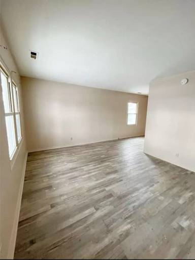 Main picture of 3004 S 18th St