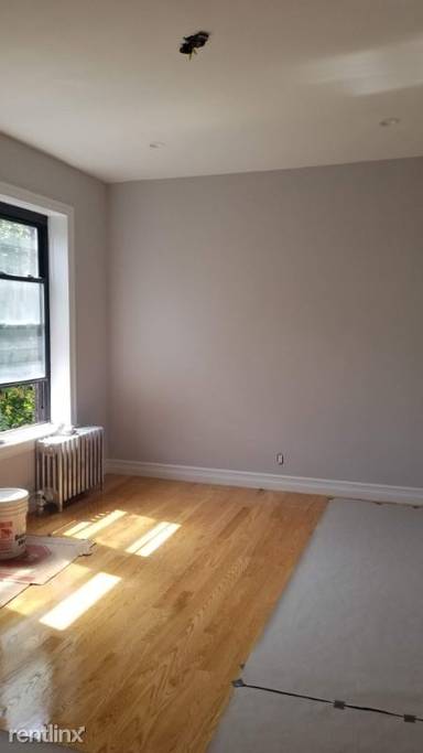 Main picture of 1 Hillside Ave