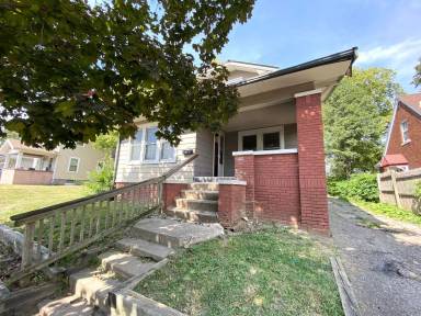 Main picture of 809 E McClure Ave