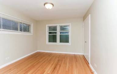 Main picture of 9514 S Bell Ave