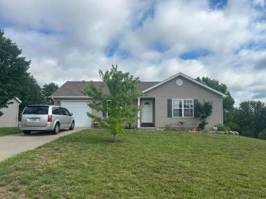 Main picture of 300 Melissa Ct