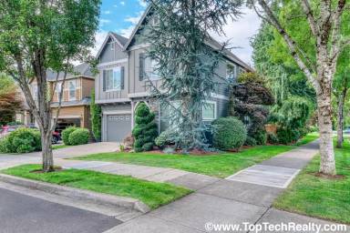 Main picture of 497 NE 61st Way