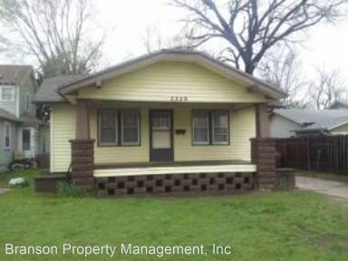 Main picture of 2229 S Topeka Ave