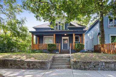 Main picture of 368 E 7th Ave