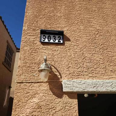 Main picture of 9032 Retro Ct