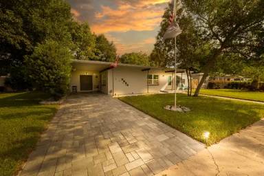 Main picture of 7025 Hershey Way