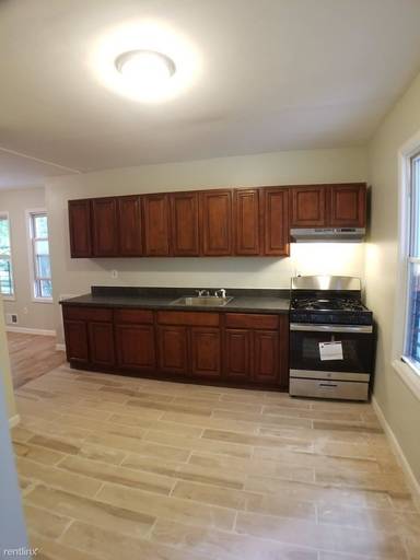 Main picture of 721 S 15th St