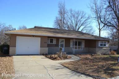 Main picture of 808 13th St