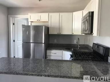 Main picture of 66 Safford St